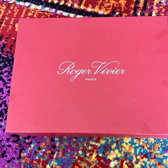 Pointy covered buckle bootie by Roger Vivier of Paris. Worn once. - Picture 6 of 12